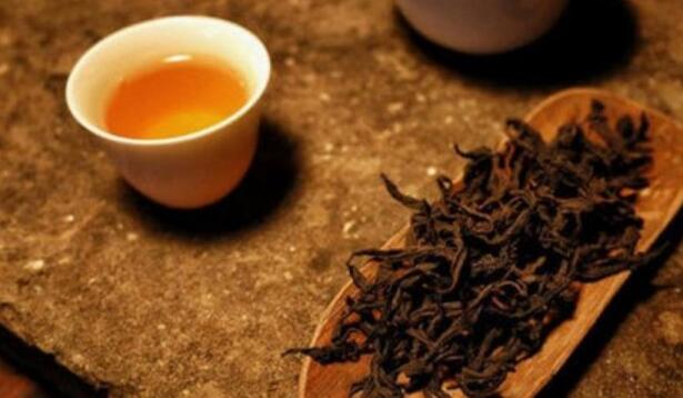 武夷岩茶属于什么茶：属于乌龙茶